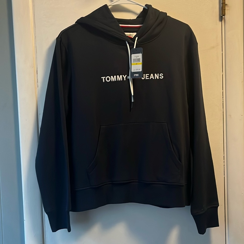 Women’s navy blue TOMMY JEANS thin hoodie NWT size medium